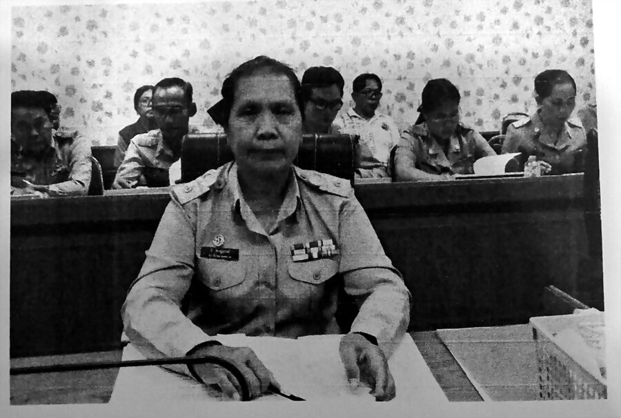 นางนิ ชาญณรงค์